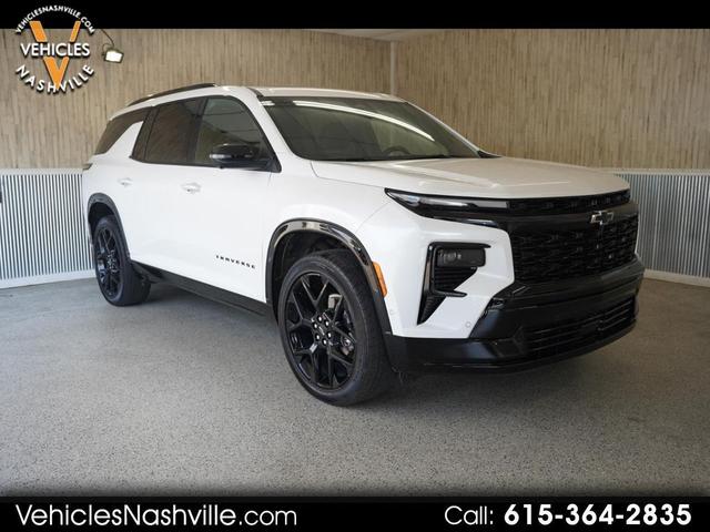 Photo of 2024 Iridescent Pearl Tricoat Chevrolet Traverse