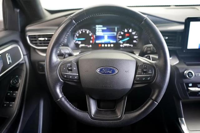 Photo of 2020 Magnetic Metallic Ford Explorer