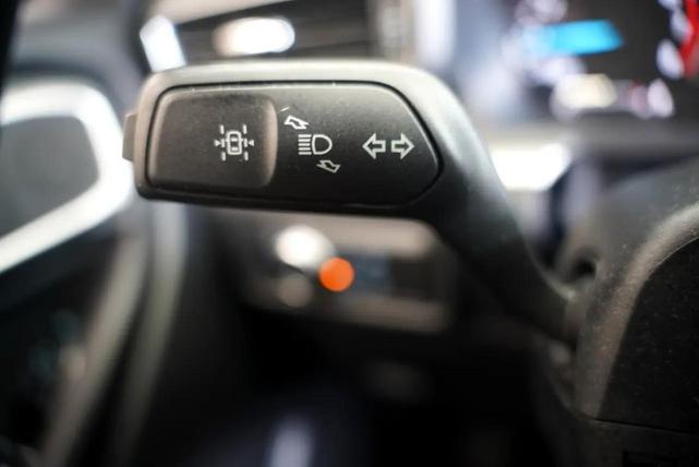 Photo of 2020 Magnetic Metallic Ford Explorer