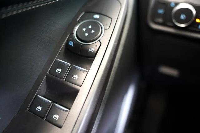 Photo of 2020 Magnetic Metallic Ford Explorer