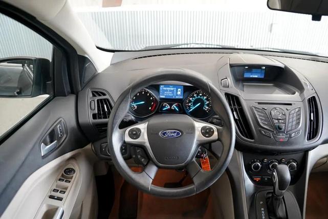 Photo of 2015 Magnetic Ford Escape