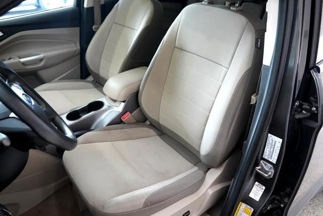 Photo of 2015 Magnetic Ford Escape