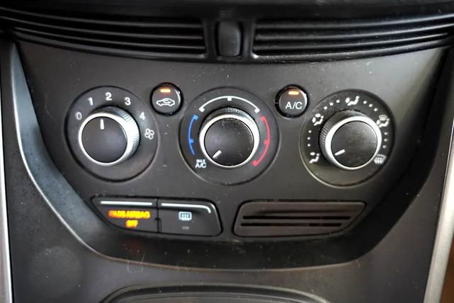 Photo of 2015 Magnetic Ford Escape