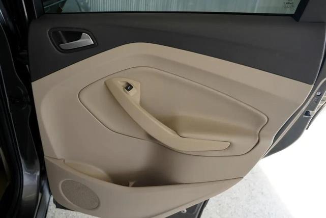 Photo of 2015 Magnetic Ford Escape