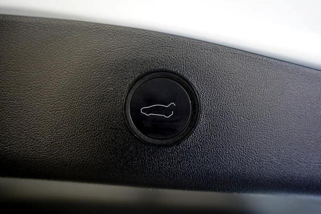 Photo of 2023 Pearl White Multi-Coat Tesla Model 3
