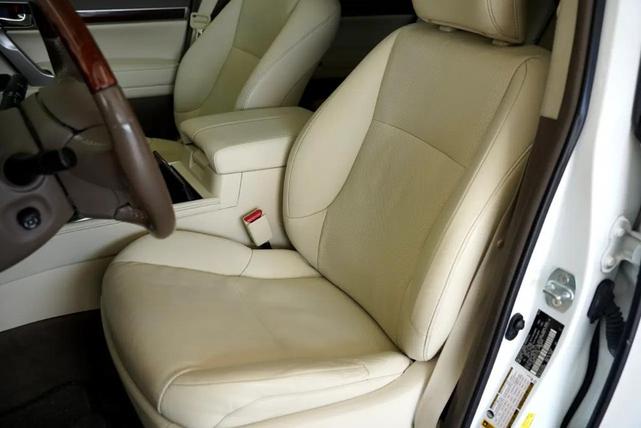 Photo of 2015 Starfire Pearl Lexus GX 460