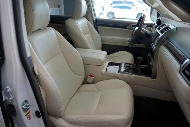 Photo of 2015 Starfire Pearl Lexus GX 460