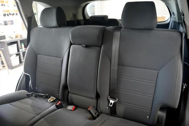 Photo of 2019 Ebony Black Kia Sorento