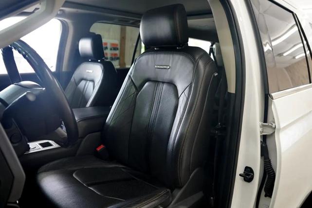 Photo of 2020 Star White Metallic Tri-Coat Ford Expedition Max