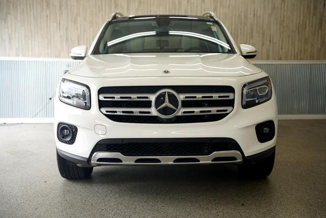 Photo of 2021 White Mercedes-Benz GLB 250