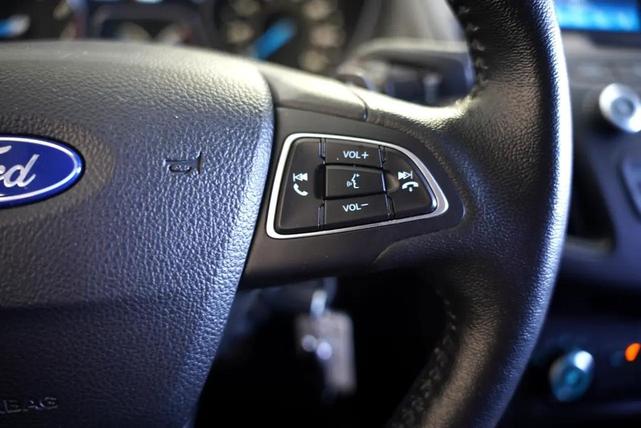 Photo of 2016 Ingot Silver Ford Focus