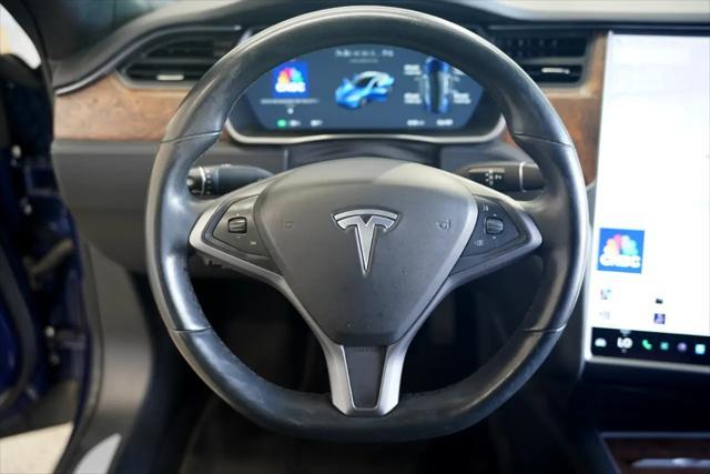 Photo of 2020 Deep Blue Metallic Tesla Model S