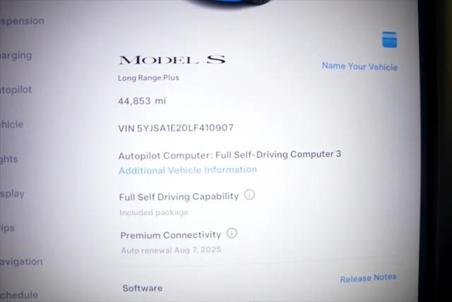 Photo of 2020 Deep Blue Metallic Tesla Model S