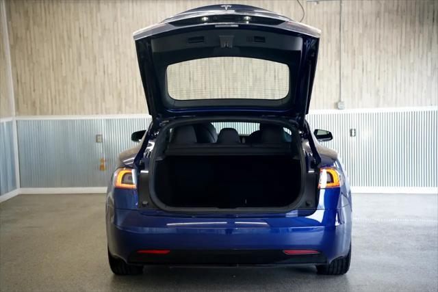 Photo of 2020 Deep Blue Metallic Tesla Model S