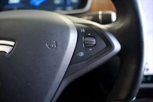 Photo of 2020 Deep Blue Metallic Tesla Model S