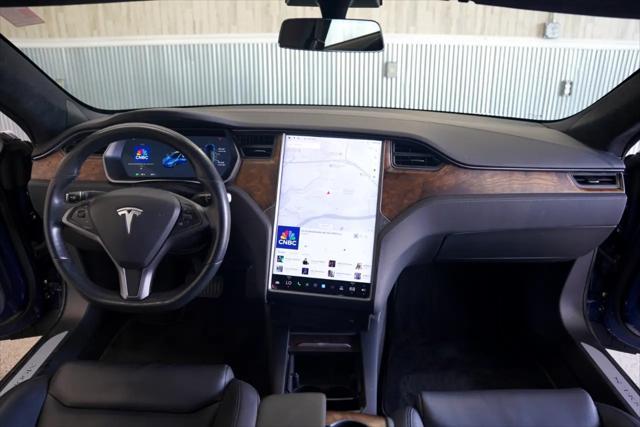 Photo of 2020 Deep Blue Metallic Tesla Model S