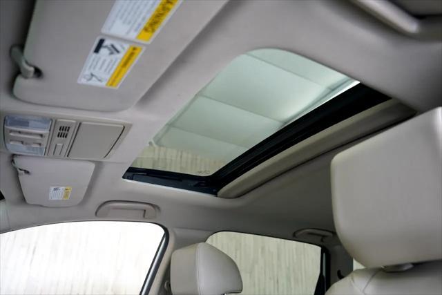 Photo of 2019 Platinum White Pearl Honda CR-V