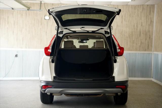 Photo of 2019 Platinum White Pearl Honda CR-V