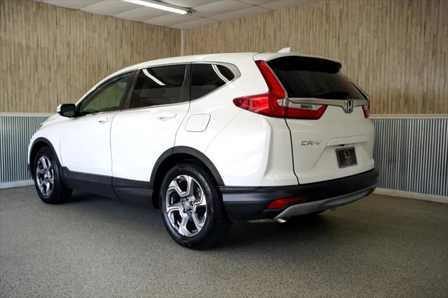 Photo of 2019 Platinum White Pearl Honda CR-V
