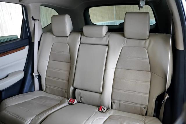 Photo of 2019 Platinum White Pearl Honda CR-V