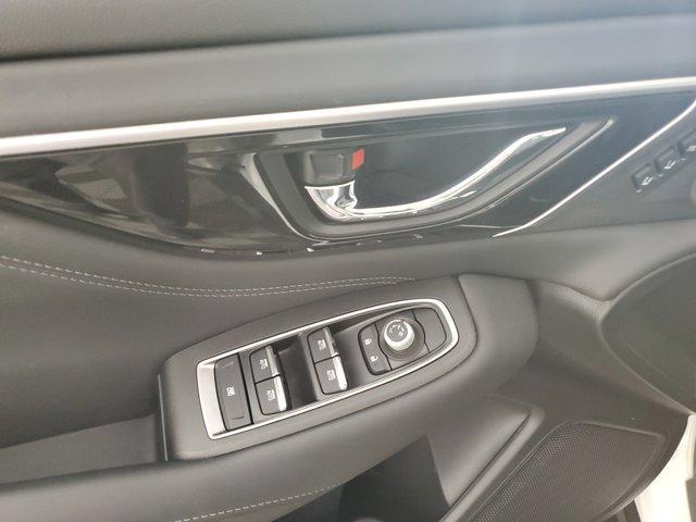 Photo of 2022 Crystal White Pearl Subaru Outback