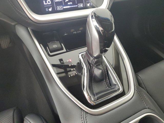 Photo of 2022 Crystal White Pearl Subaru Outback