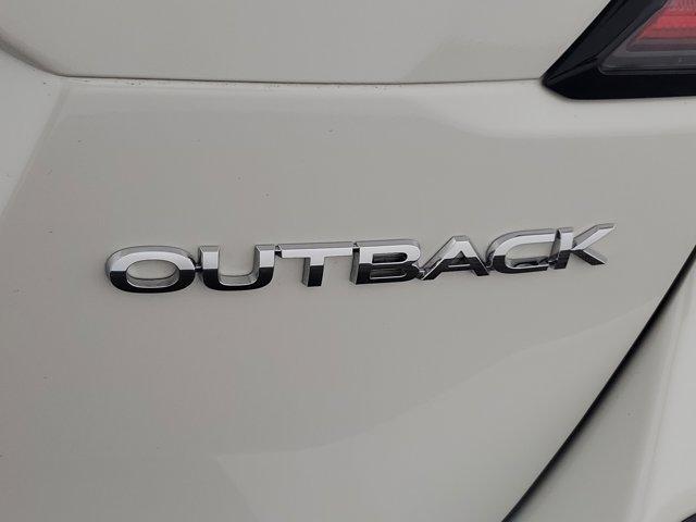 Photo of 2022 Crystal White Pearl Subaru Outback