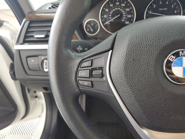 Photo of 2014 Alpine White BMW 328