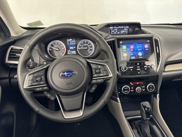 Photo of 2022 Crystal White Pearl Subaru Forester