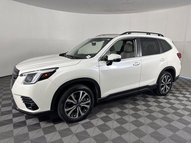 Photo of 2022 Crystal White Pearl Subaru Forester