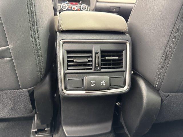 Photo of 2022 Crystal White Pearl Subaru Forester