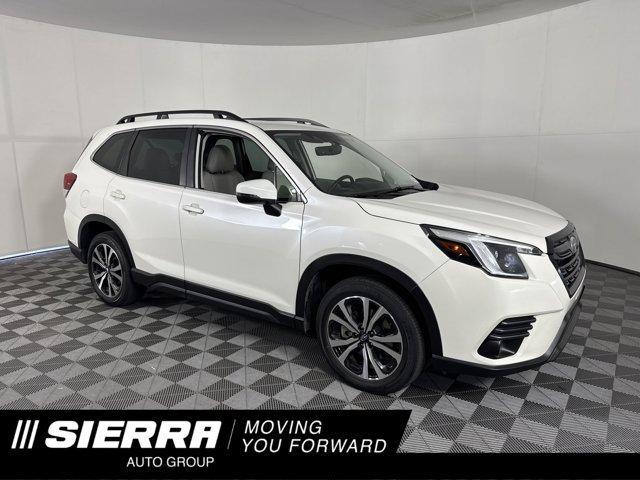 Photo of 2022 Crystal White Pearl Subaru Forester