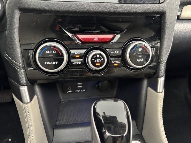 Photo of 2022 Crystal White Pearl Subaru Forester