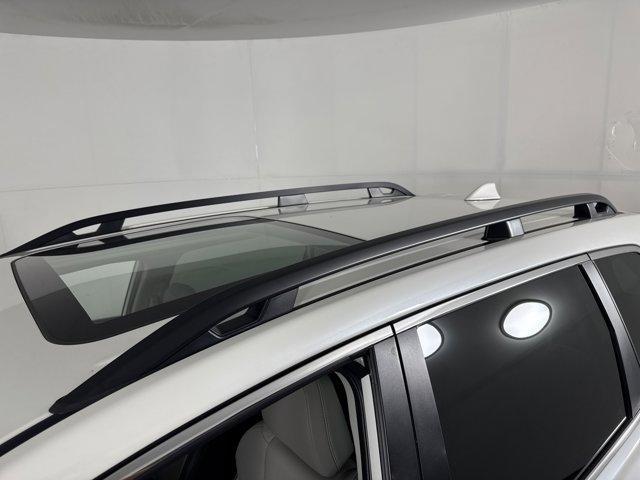 Photo of 2022 Crystal White Pearl Subaru Forester