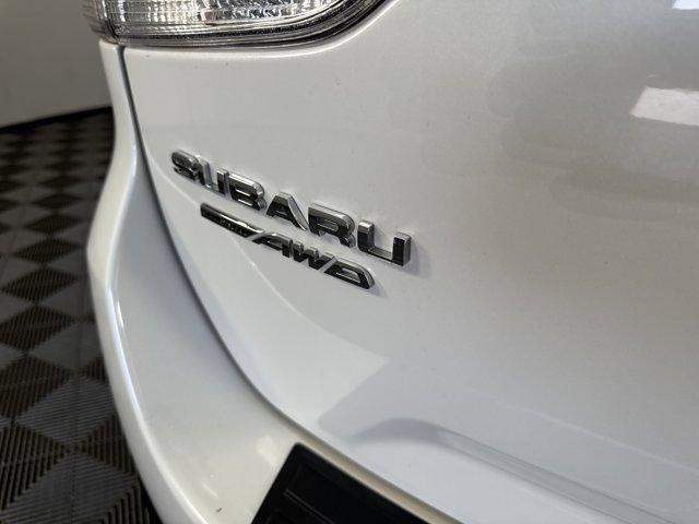 Photo of 2022 Crystal White Pearl Subaru Forester