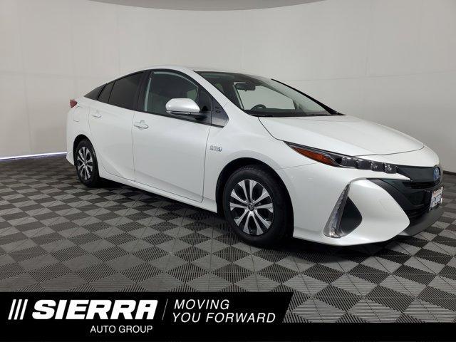 Photo of 2021 Wind Chill Pearl Toyota Prius Prime
