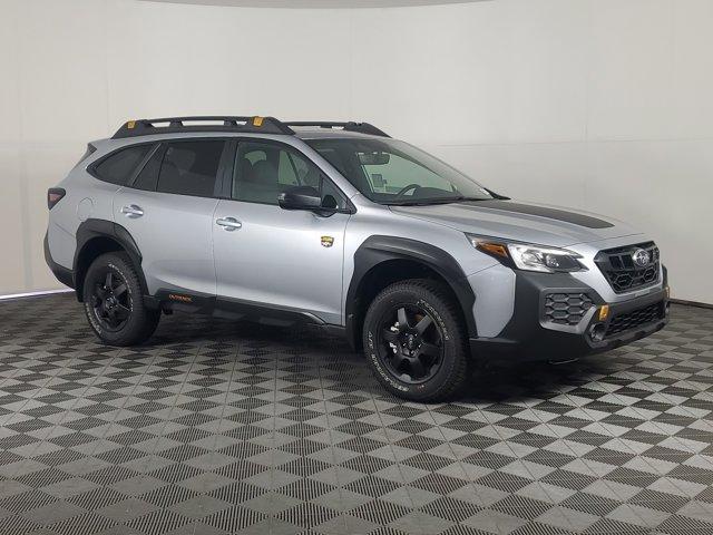Photo of 2025 Ice Silver Metallic Subaru Outback