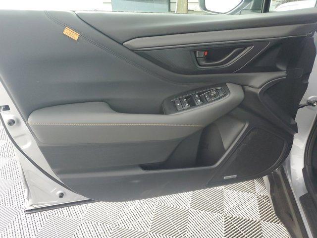 Photo of 2025 Ice Silver Metallic Subaru Outback