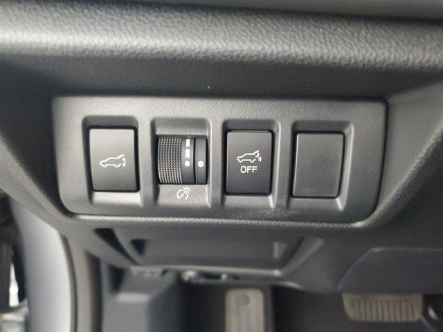Photo of 2025 Ice Silver Metallic Subaru Outback