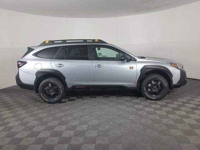 Photo of 2025 Ice Silver Metallic Subaru Outback