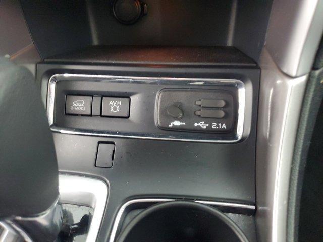 Photo of 2022 Crystal White Pearl Subaru Ascent