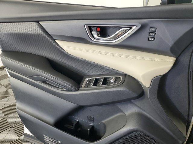 Photo of 2022 Crystal White Pearl Subaru Ascent