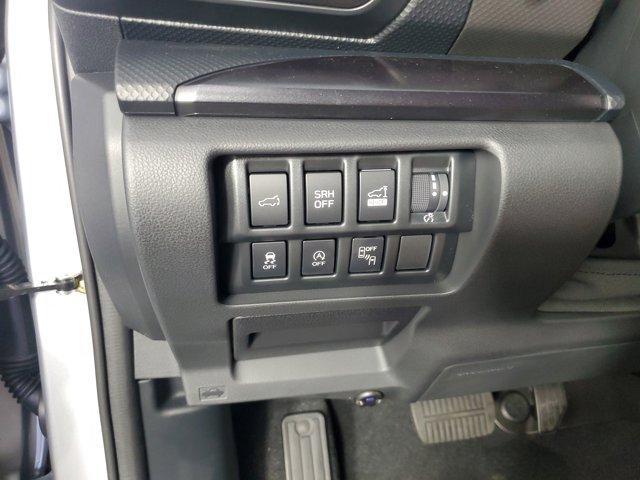 Photo of 2025 Ice Silver Metallic Subaru Forester