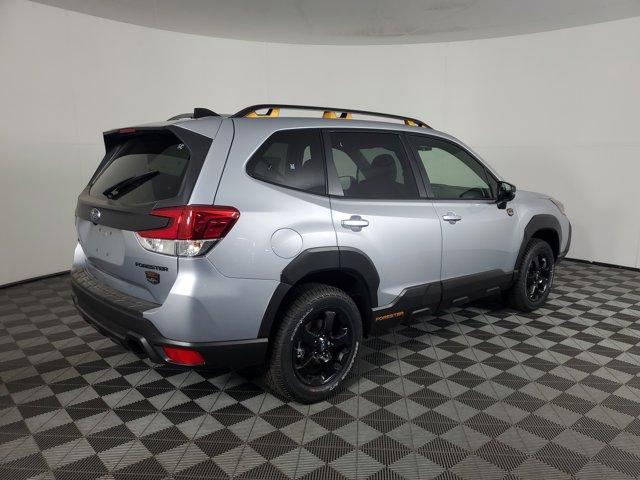 Photo of 2025 Ice Silver Metallic Subaru Forester