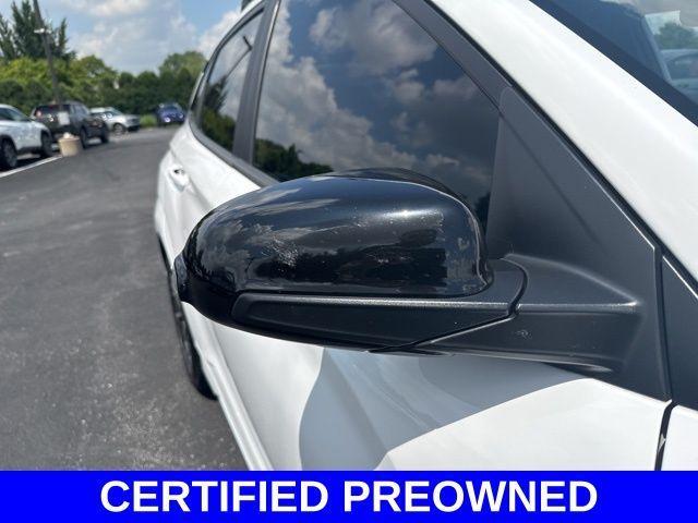 Photo of 2023 Lunar White Hyundai KONA