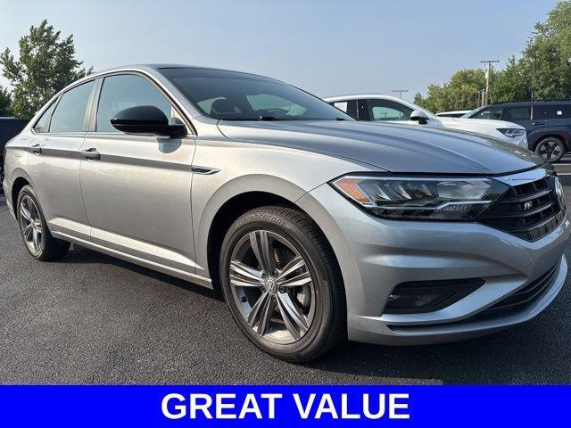 Photo of 2019 Pyrite Silver Metallic Volkswagen Jetta