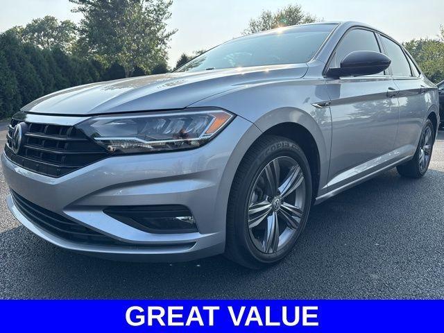 Photo of 2019 Pyrite Silver Metallic Volkswagen Jetta