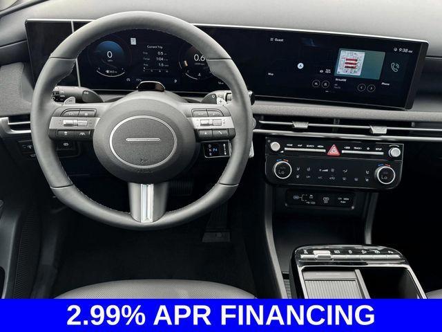 Photo of 2025 White Pearl Hyundai TUCSON