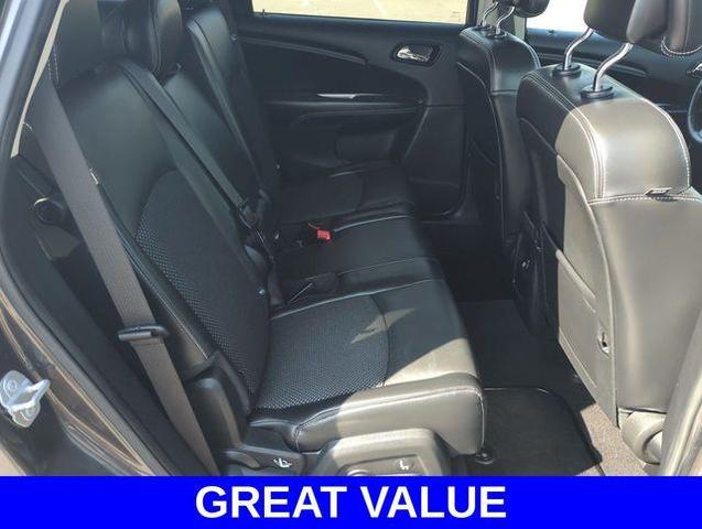 Photo of 2019 Granite Crystal Clearcoat Metallic Dodge Journey