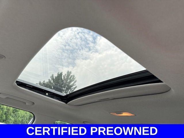 Photo of 2023 Stellar Silver Hyundai VENUE